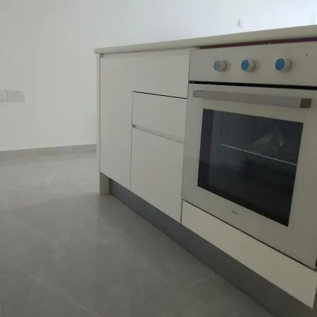 Luxury Three Bedrooms In Amazing Alsancak Place Апартаменты