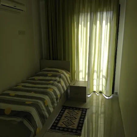 Luxury Three Bedrooms In Amazing Alsancak Place Апартаменты *