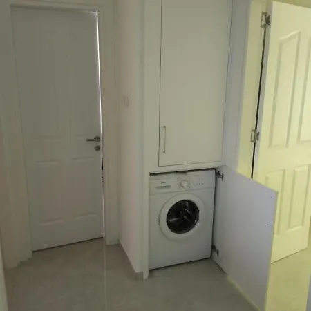 Luxury Three Bedrooms In Amazing Alsancak Place Apartament